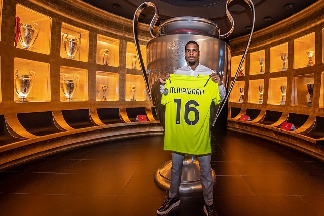 AC Milán se k brankáři připojuje po mnoha letech